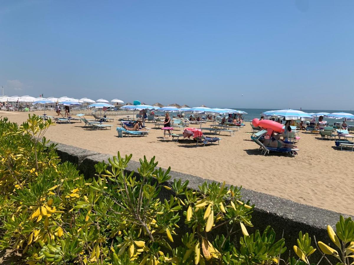 Penthouse Bellavista Lägenhet Lignano Sabbiadoro Exteriör bild