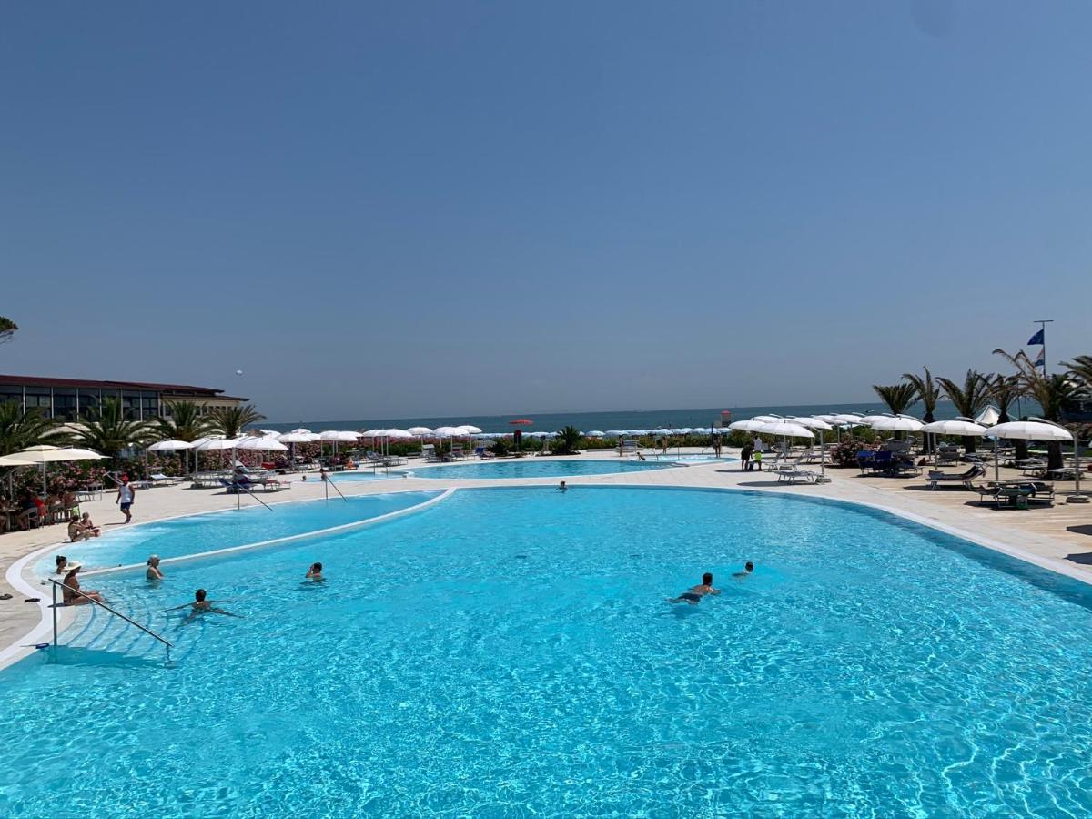 Penthouse Bellavista Lägenhet Lignano Sabbiadoro Exteriör bild